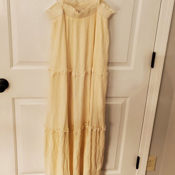 Avanti the Label Cream Tiered Maxi Dress - Size Large - Picture 1 of 5